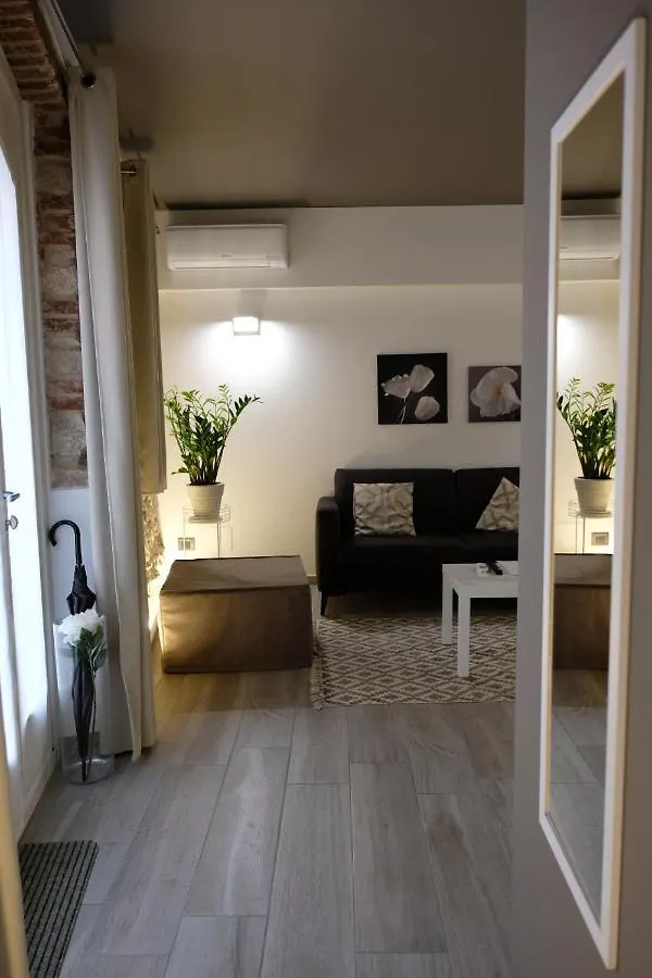 Monolocale Torre Dell'Orologio Apartment Lazise 0*,  Italy
