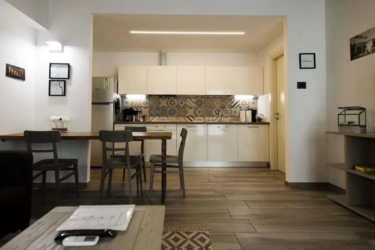 Monolocale Torre Dell'Orologio Apartment Lazise